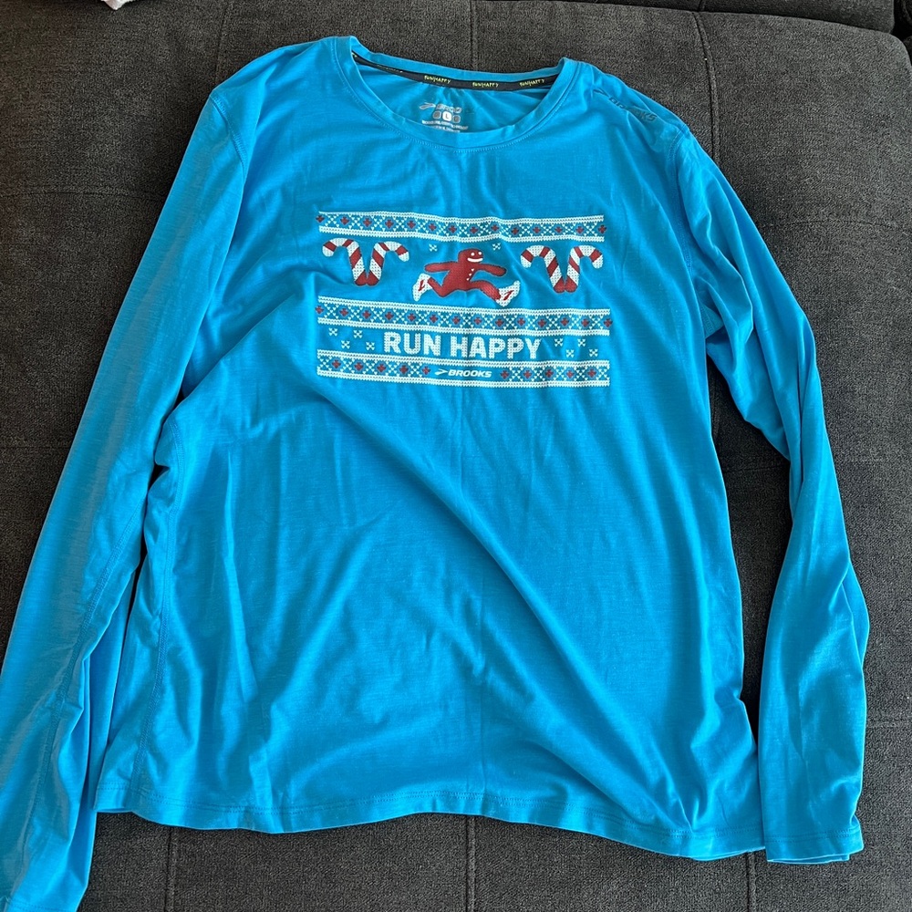 Brooks Holiday Run Happy Long Sleeve - Women’s L